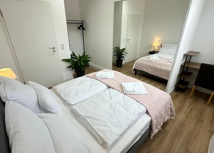Das Loft - Sauna - 4 Schlafzimmer - 2 Baeder - Stadtmitte - 2 Parkplaetze
