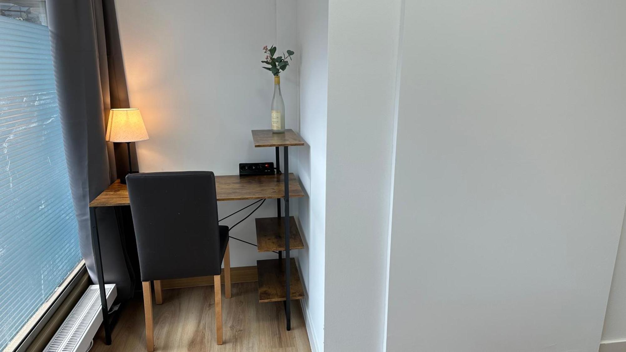 Loft - Sauna - 4 Schlafzimmer - 2 Baeder - Stadtmitte - 2 Parkplaetze *