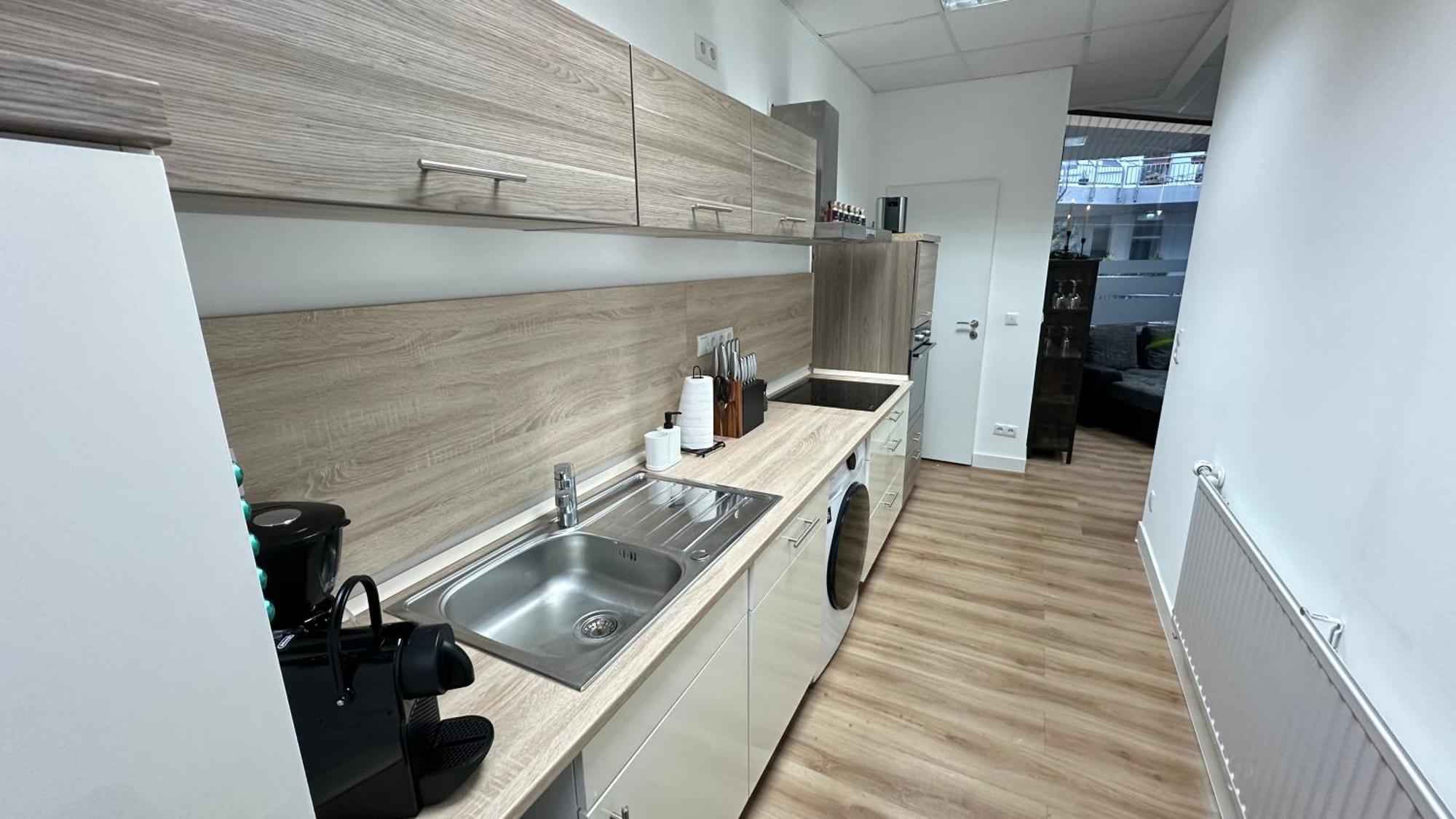 Apartment Loft - Sauna - 4 Schlafzimmer - 2 Baeder - Stadtmitte - 2 Parkplaetze *